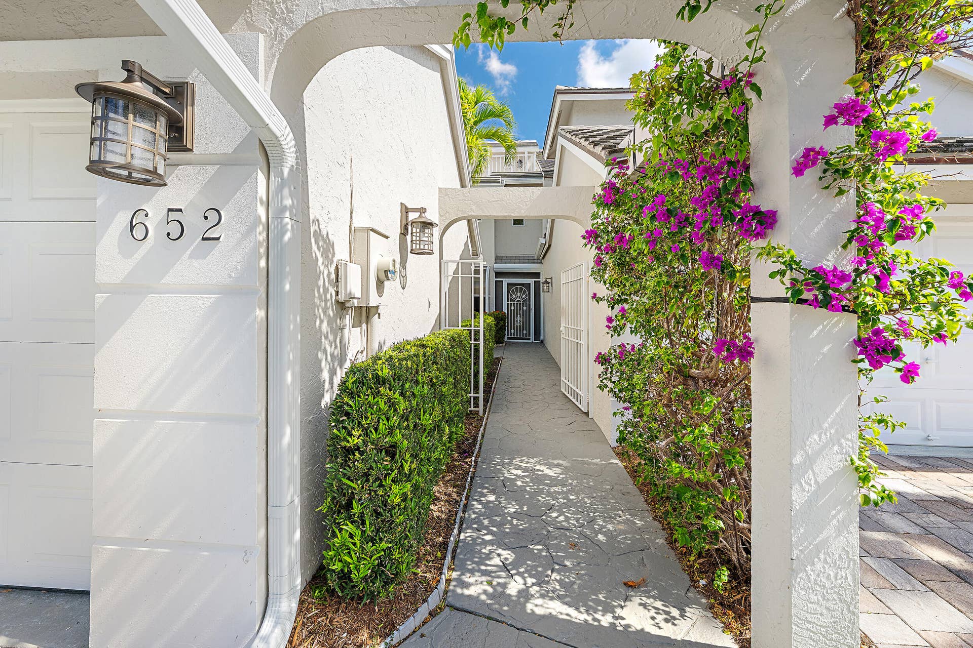 1000 N US Hwy 1 Apt 652-27