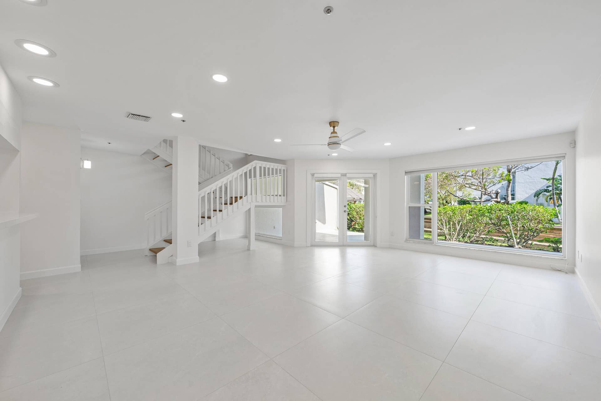 1000 N US Hwy 1 Apt 652-7