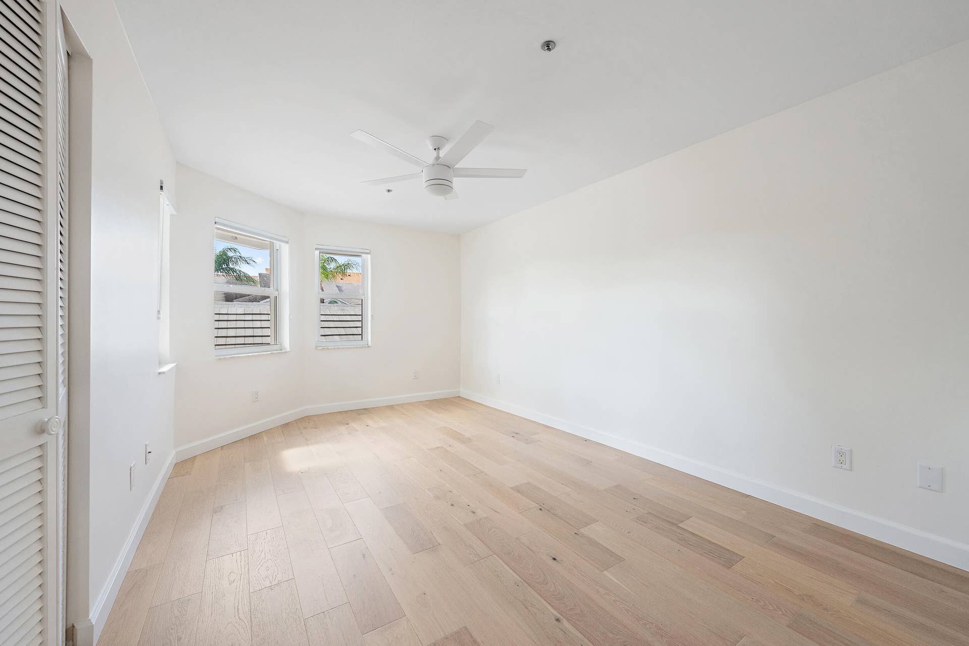 1000 N US Hwy 1 Apt 652-23