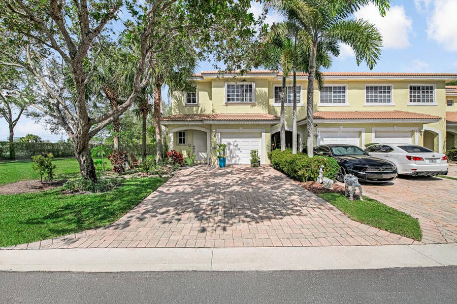 Property photo for 845 Imperial Lake Road, West Palm Beach, FL