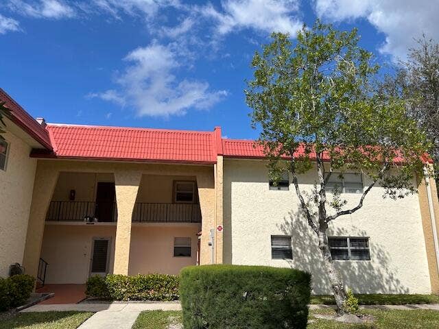 Property photo for 145 Lake Evelyn Drive, West Palm Beach, FL