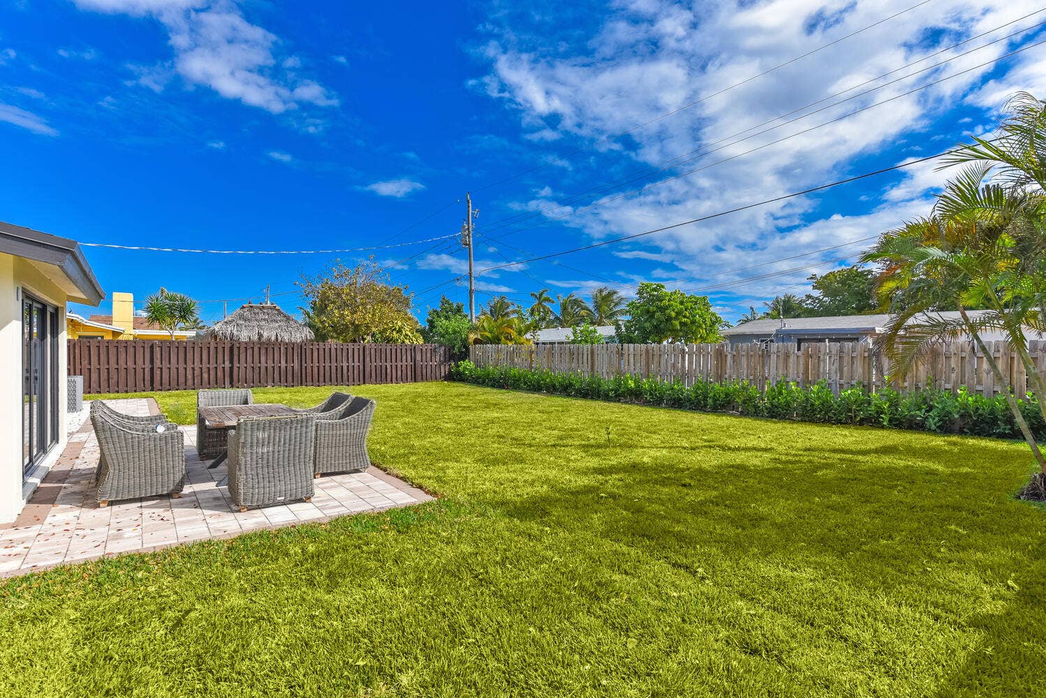 1320 S Deerfield Avenue, Deerfield Beach, FL 33441