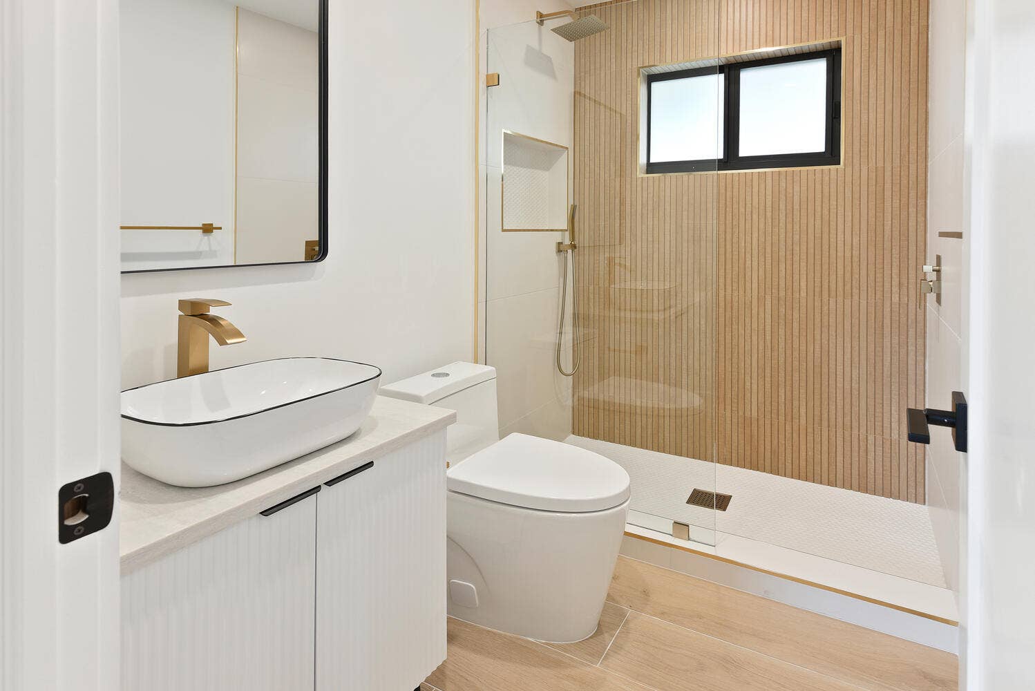 1320 S Deerfield Avenue, Deerfield Beach, FL 33441