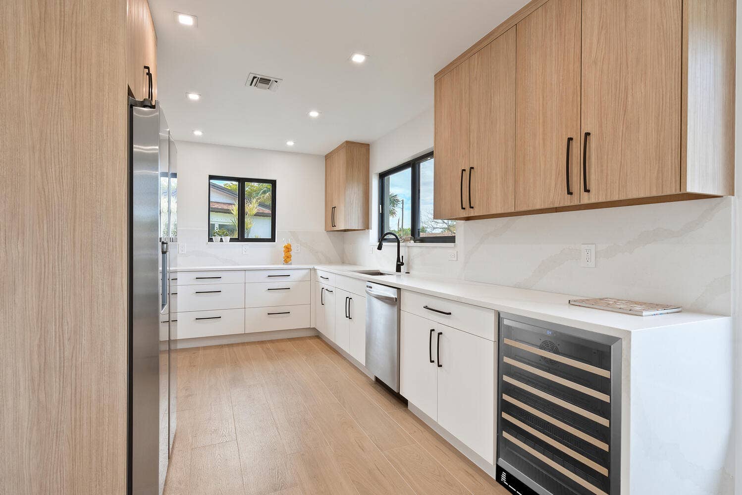 1320 S Deerfield Avenue, Deerfield Beach, FL 33441