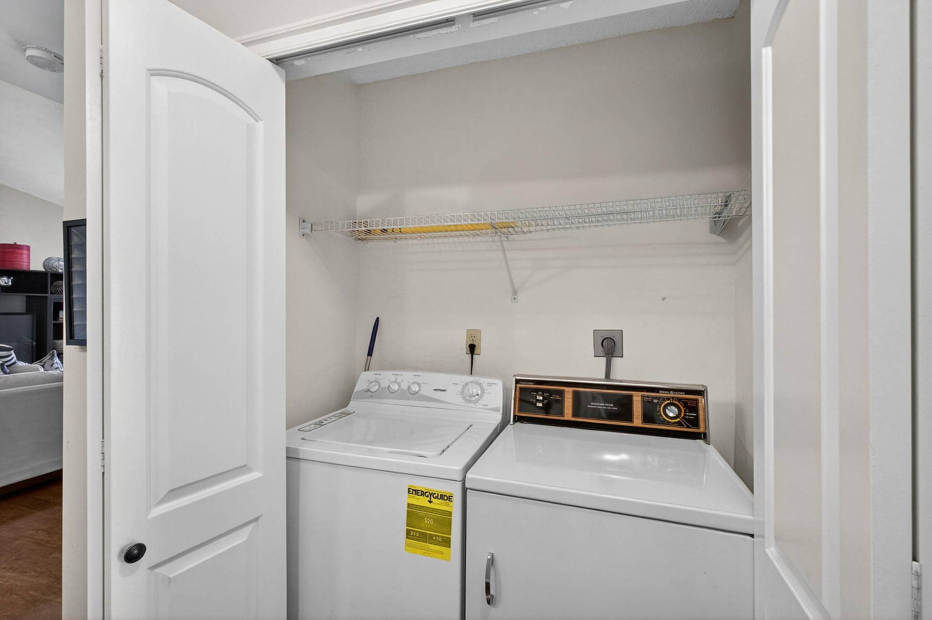 6485 Chasewood Drive, #G, Jupiter, Jupiter, FL 33458 Washer/Dryer