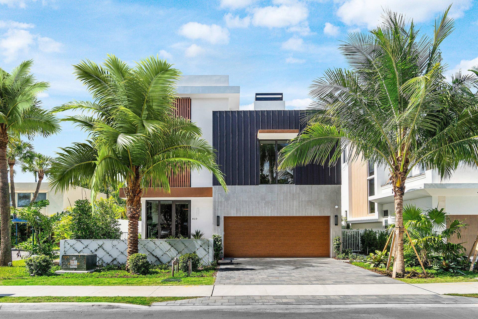 810 Palm Trail, Delray Beach, FL 33483 001-810PalmTrail-DelrayBeach-FL-33483-SM