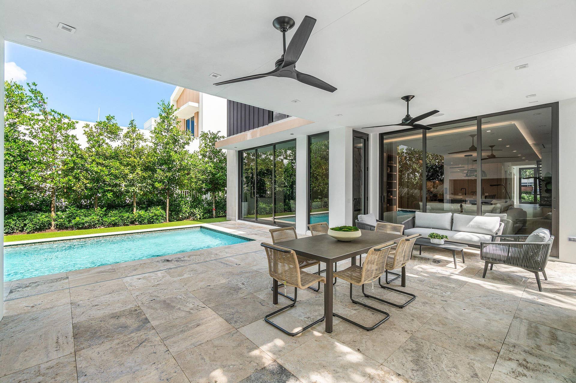 810 Palm Trail, Delray Beach, FL 33483 076-810PalmTrail-DelrayBeach-FL-33483-SM