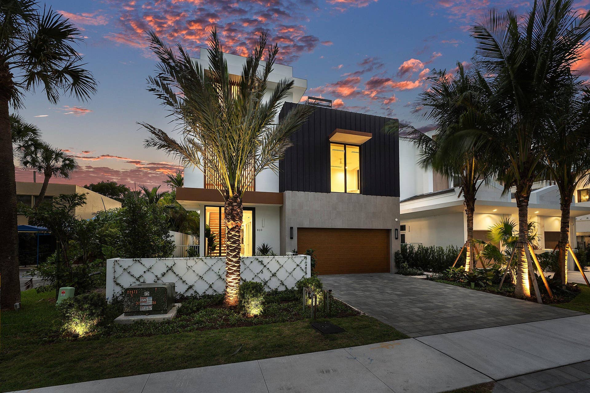 810 Palm Trail, Delray Beach, FL 33483 093-810PalmTrail-DelrayBeach-FL-33483-SM