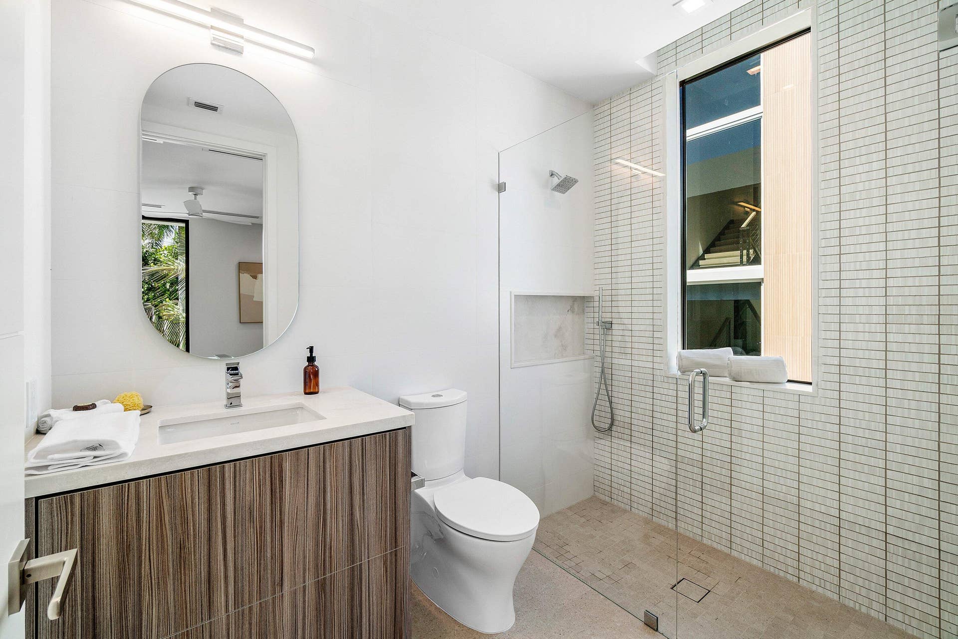 810 Palm Trail, Delray Beach, FL 33483 046-810PalmTrail-DelrayBeach-FL-33483-SM