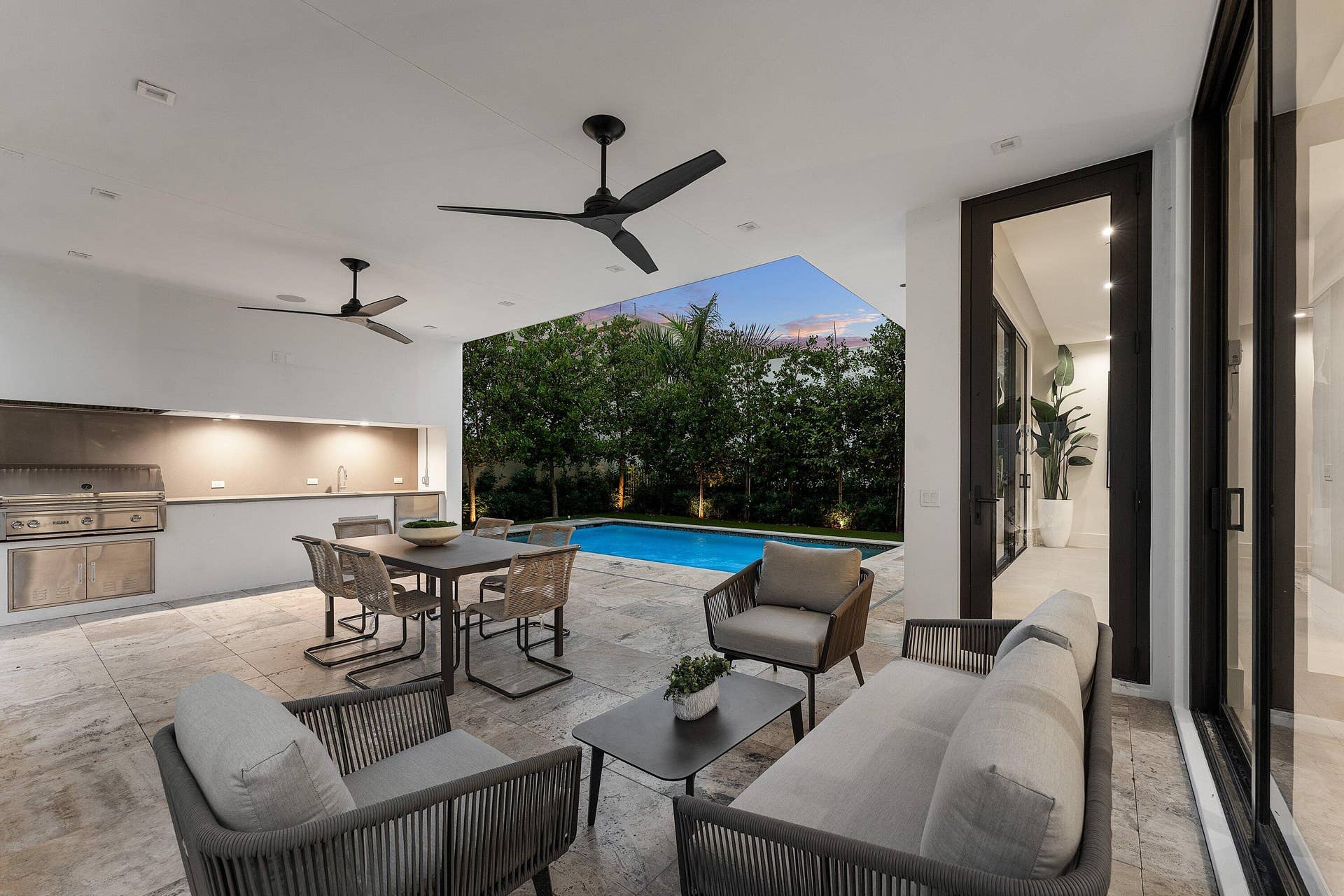 810 Palm Trail, Delray Beach, FL 33483 099-810PalmTrail-DelrayBeach-FL-33483-SM