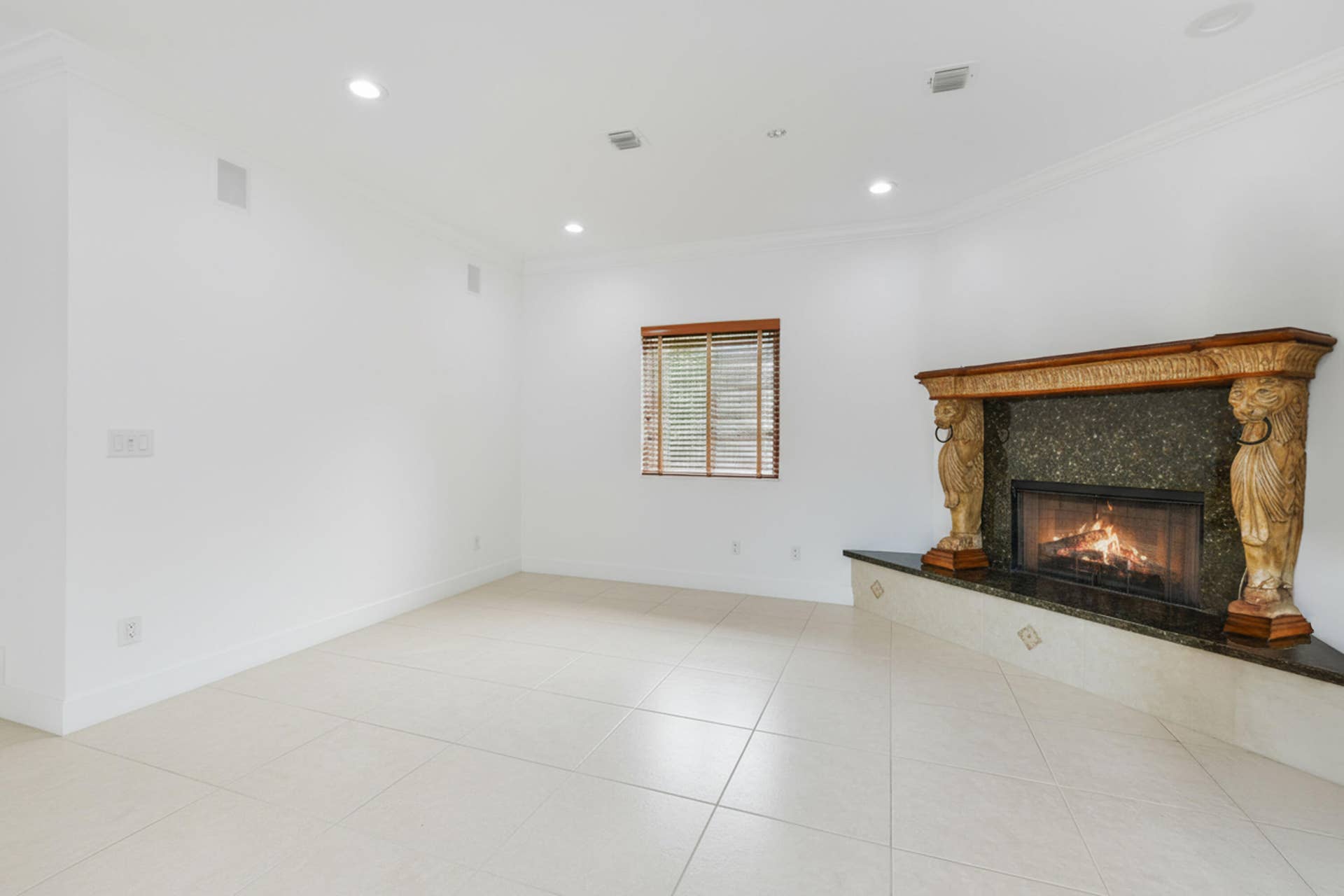 2801 Embassy Drive, West Palm Beach, FL 33401 2801EmbassyDr(3)