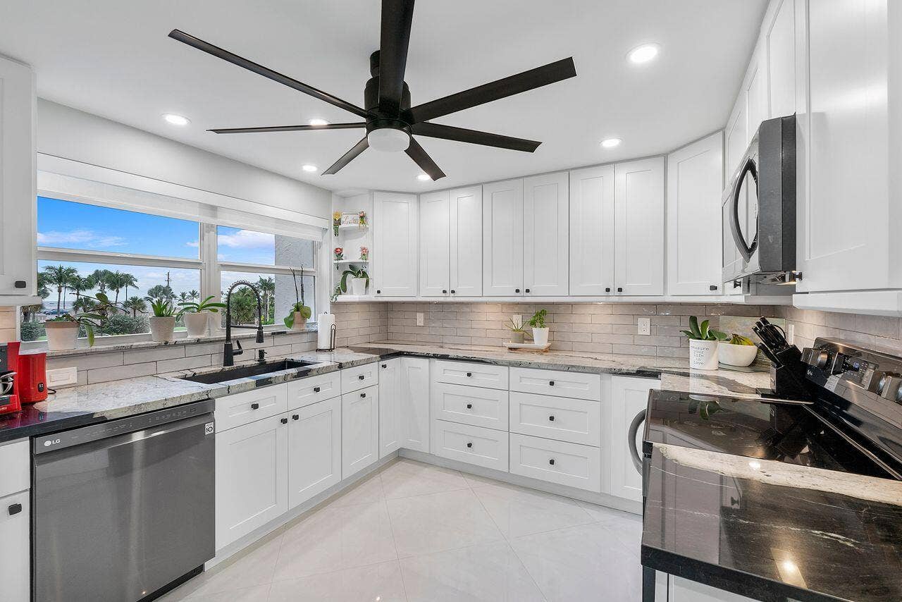 3300 S Ocean Boulevard, #317-c, Highland Beach, FL 33487 3300_S_Ocean_Blvd_u317_010