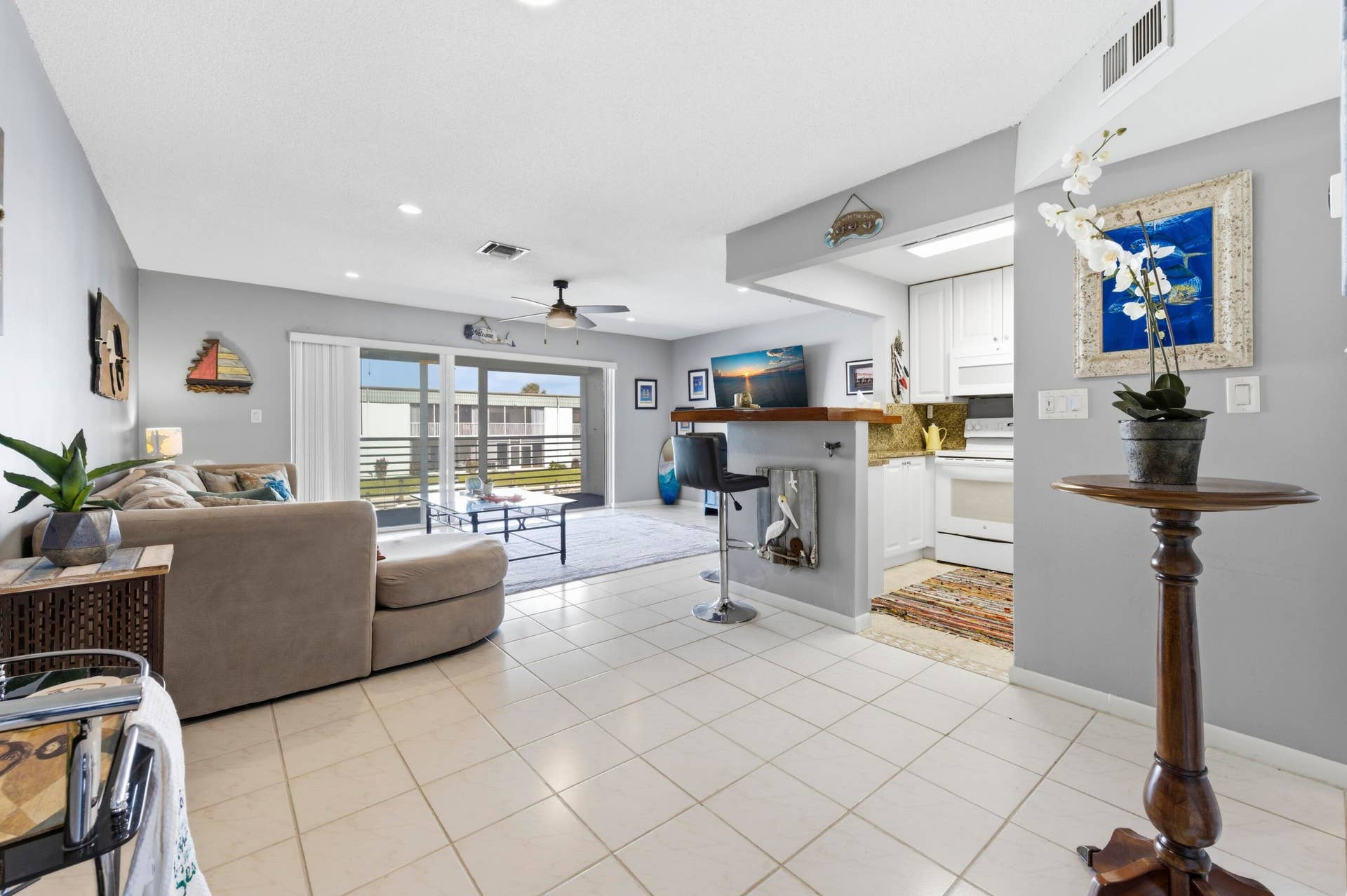 117 Lehane Terrace, #205, North Palm Beach, FL 33408 117_Lehane_Terr_205_NPB_006