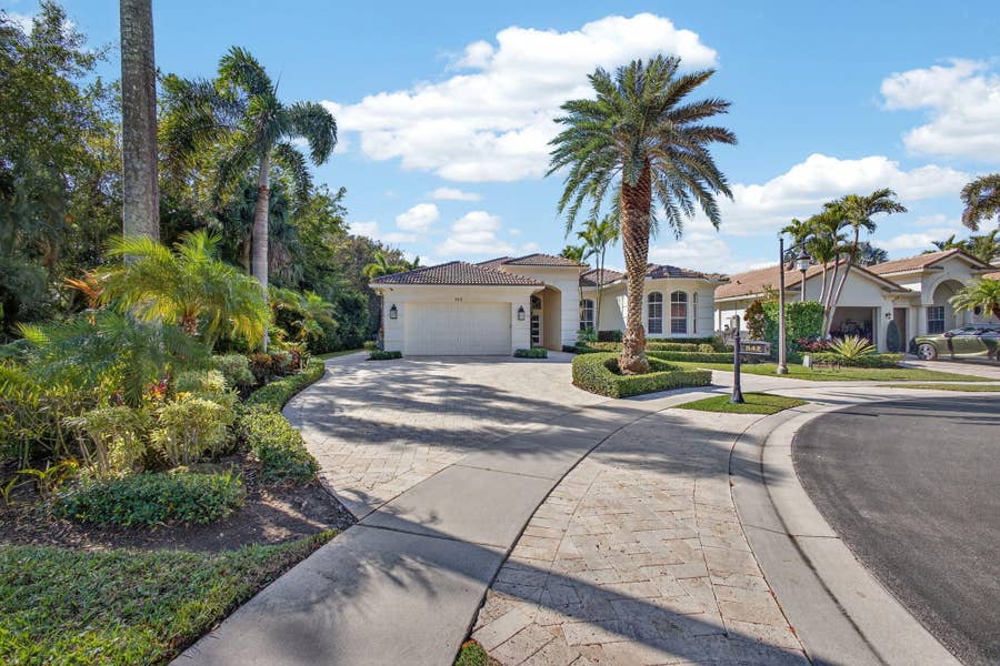Property photo for Palm Beach Gardens, FL