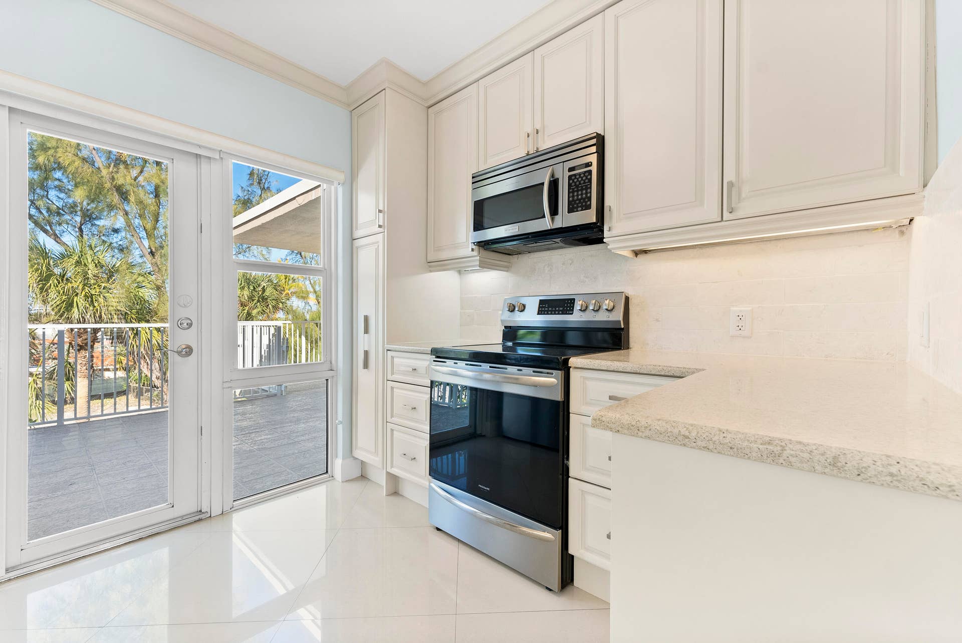 1203 Hillsboro Mile, #P3, Hillsboro Beach, FL 33062 DSC04110