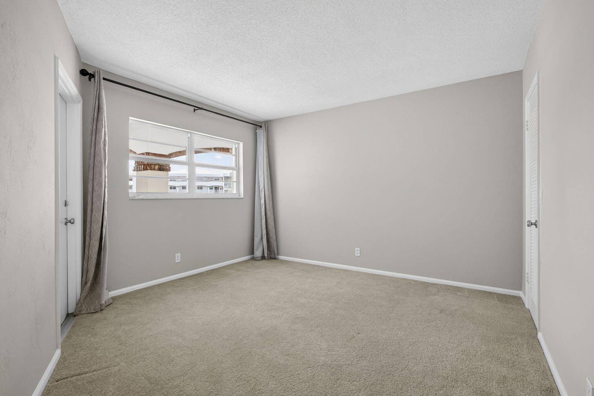 28 Yacht Club Drive, #309, North Palm Beach, FL 33408 Second Bedroom