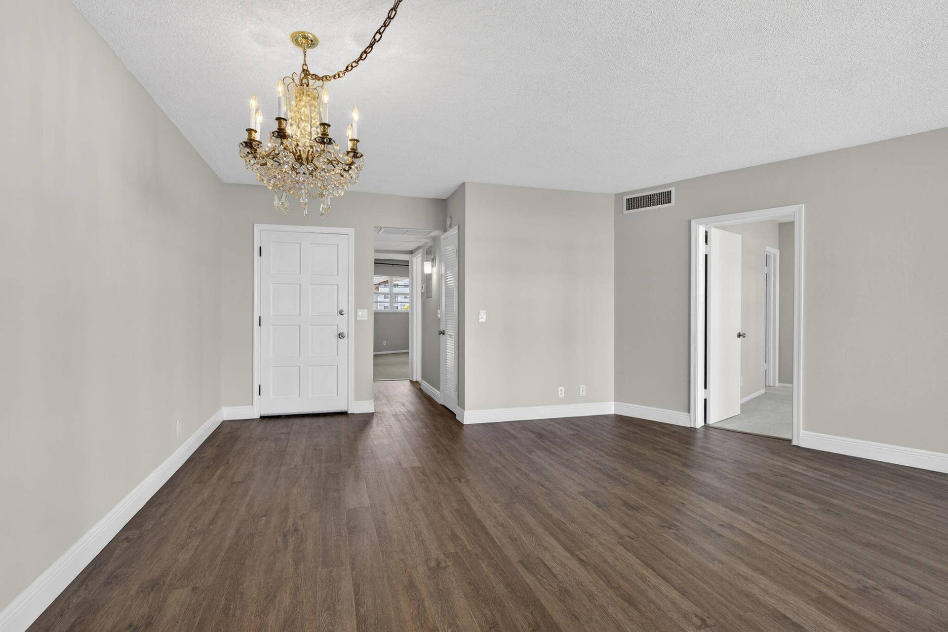 28 Yacht Club Drive, #309, North Palm Beach, FL 33408 Dining