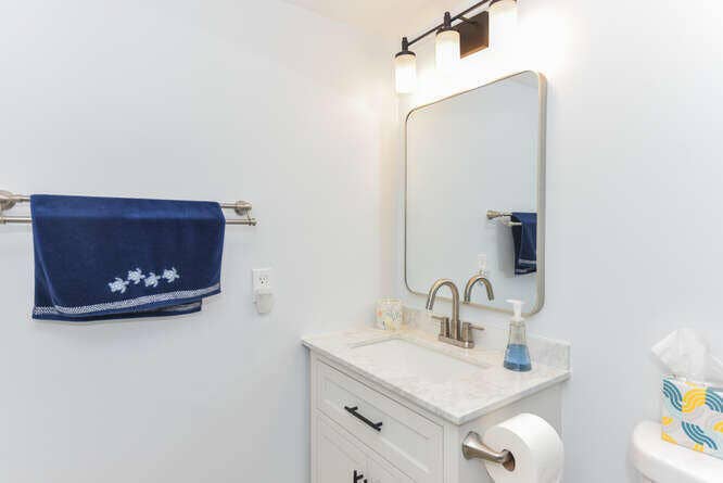 1605 S Us Highway 1, #E103, Jupiter, Jupiter, FL 33477 1605 US1 Apt E103 Jupiter FL-small-023-0