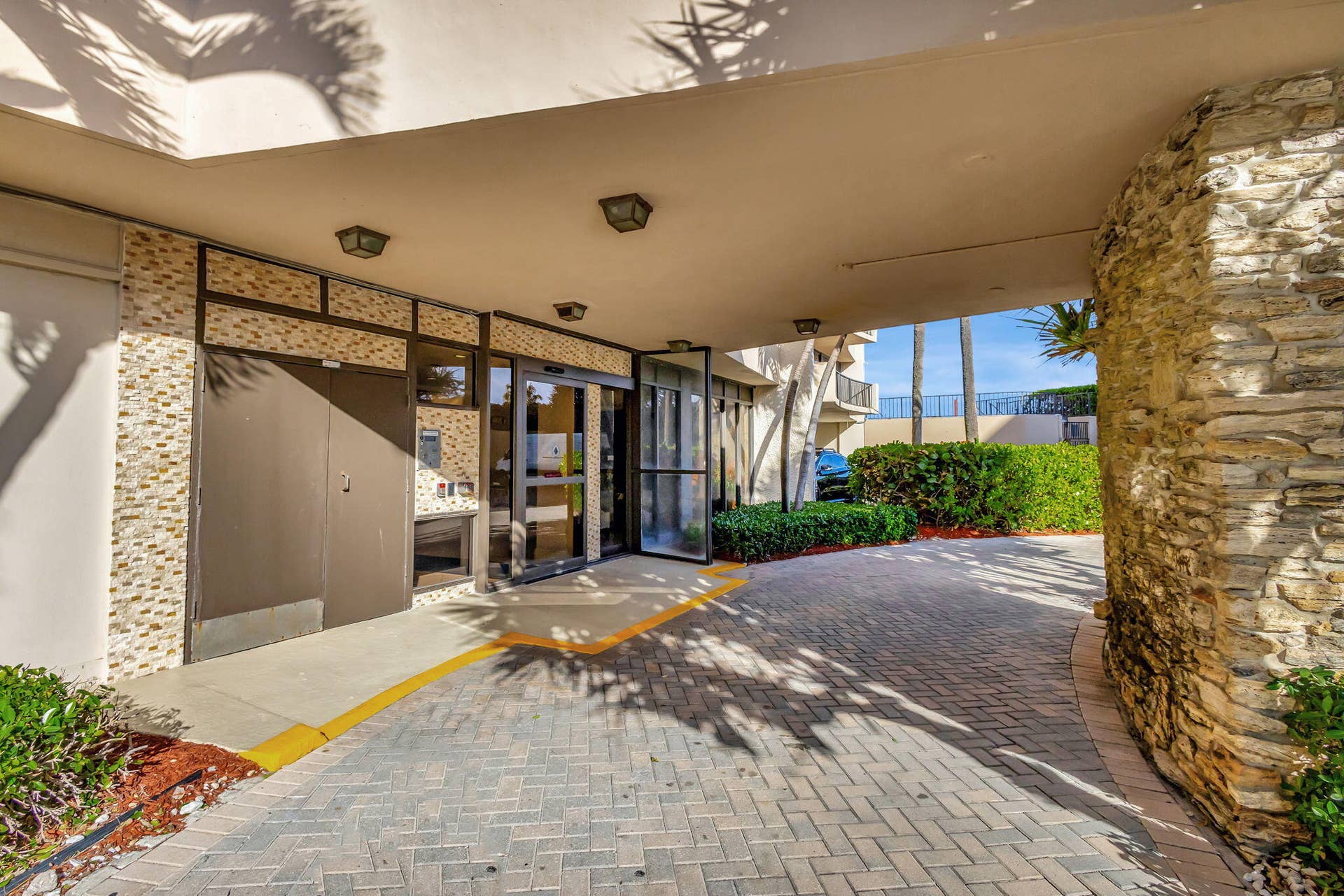 4200 N Ocean Drive, #1-406, Singer Island, FL 33404 4200 N Ocean Drive, #1-406, Singer Island, FL 33404