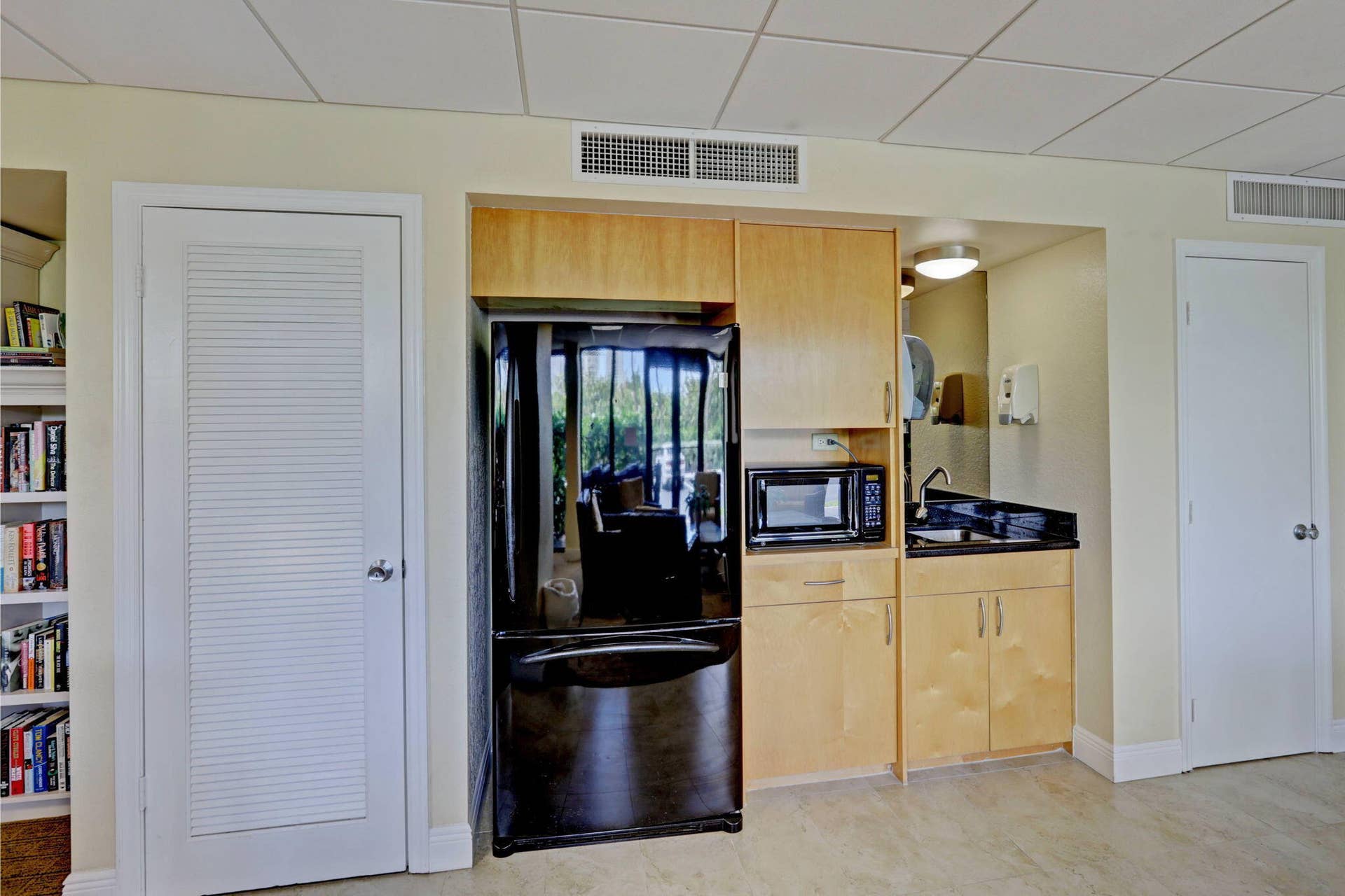 4200 N Ocean Drive, #1-406, Singer Island, FL 33404 4200 N Ocean Drive, #1-406, Singer Island, FL 33404