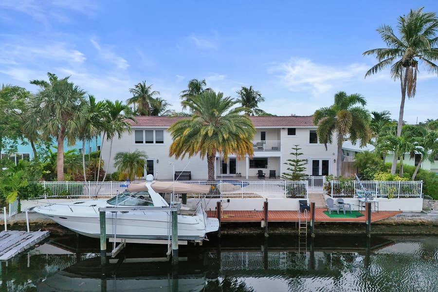 Property photo for 4011 NE 26th Avenue, Lighthouse Point, FL