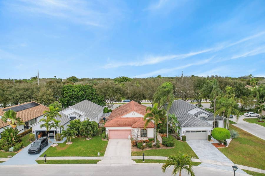 Property photo for 10056 Lexington Circle N, Boynton Beach, FL