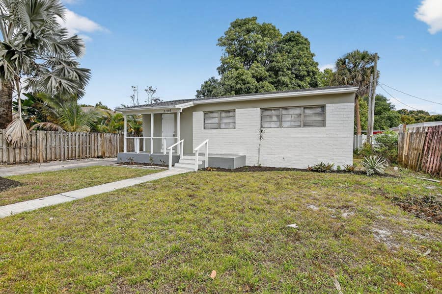 Property photo for 1708 NW 8th Avenue, Fort Lauderdale, FL