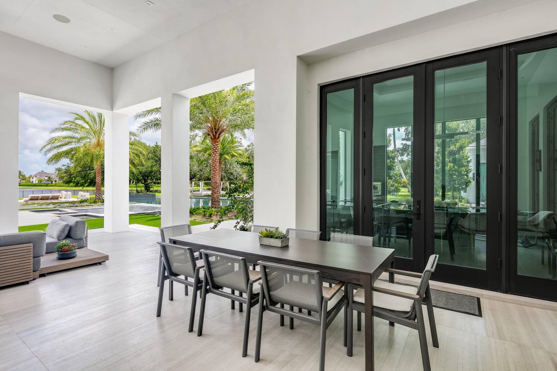 16191 Quiet Vista Circle, Delray Beach, FL 33446 Outdoor dining area