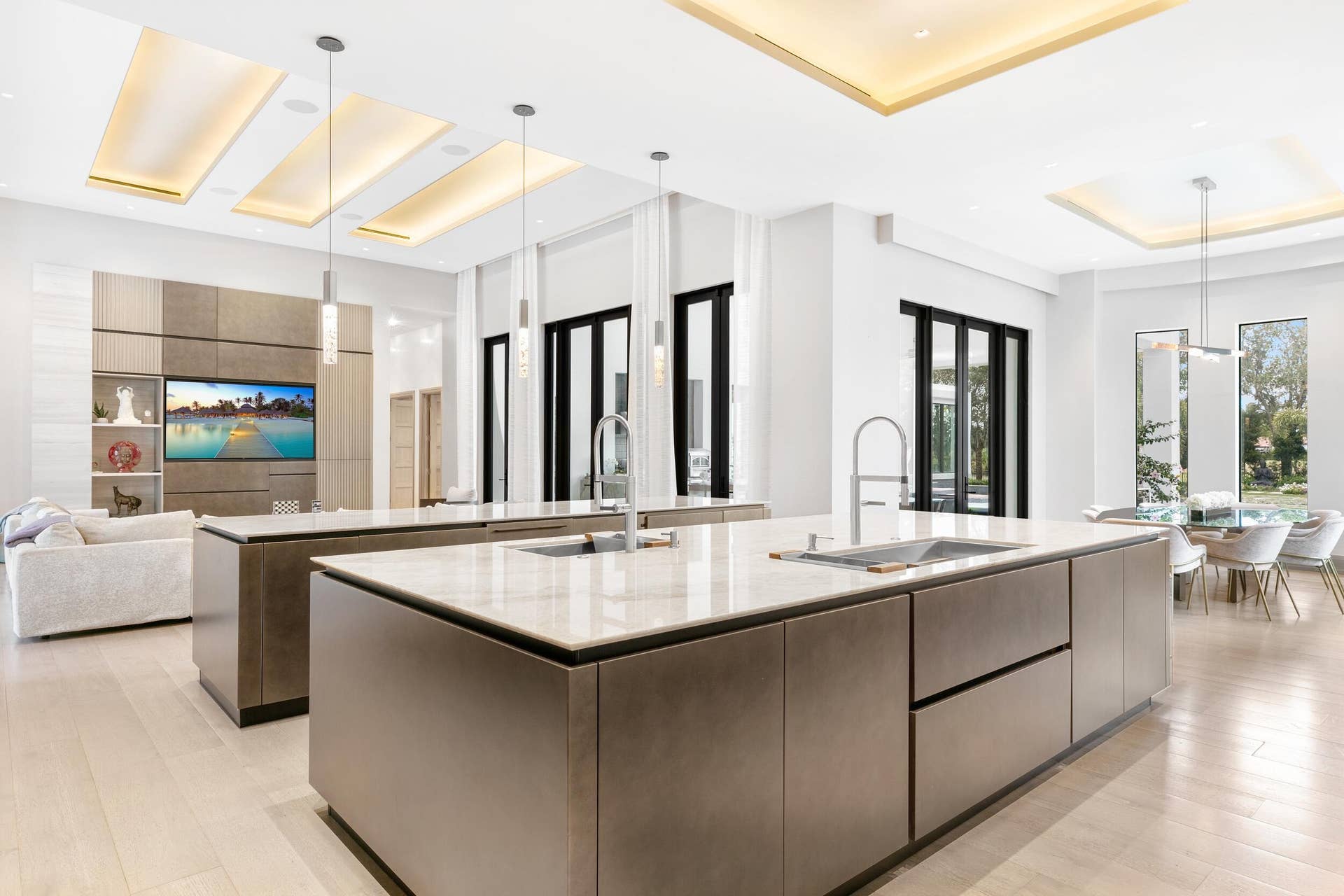 16191 Quiet Vista Circle, Delray Beach, FL 33446 Gourmet kitchen