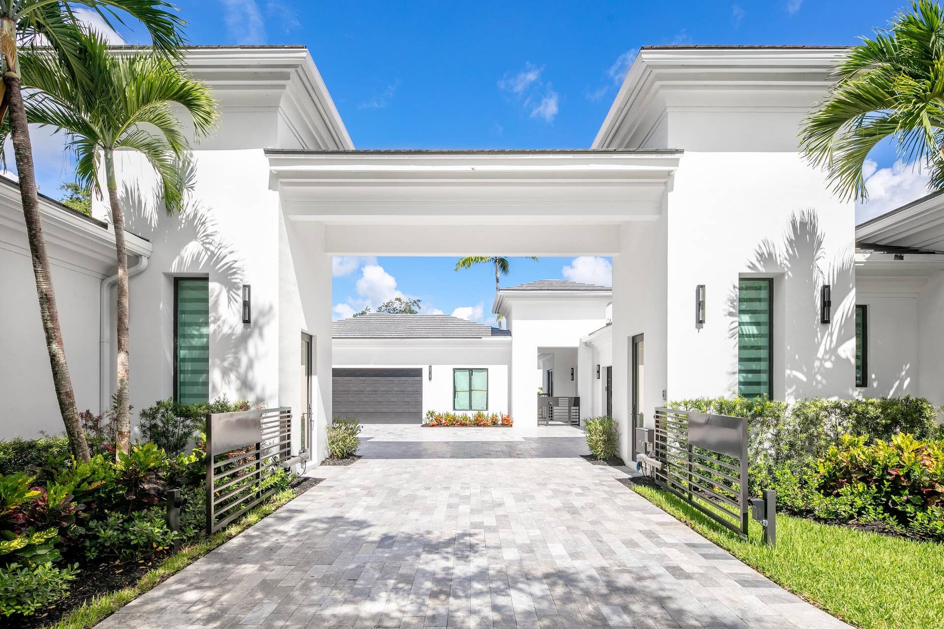 16191 Quiet Vista Circle, Delray Beach, FL 33446 Porte cochere