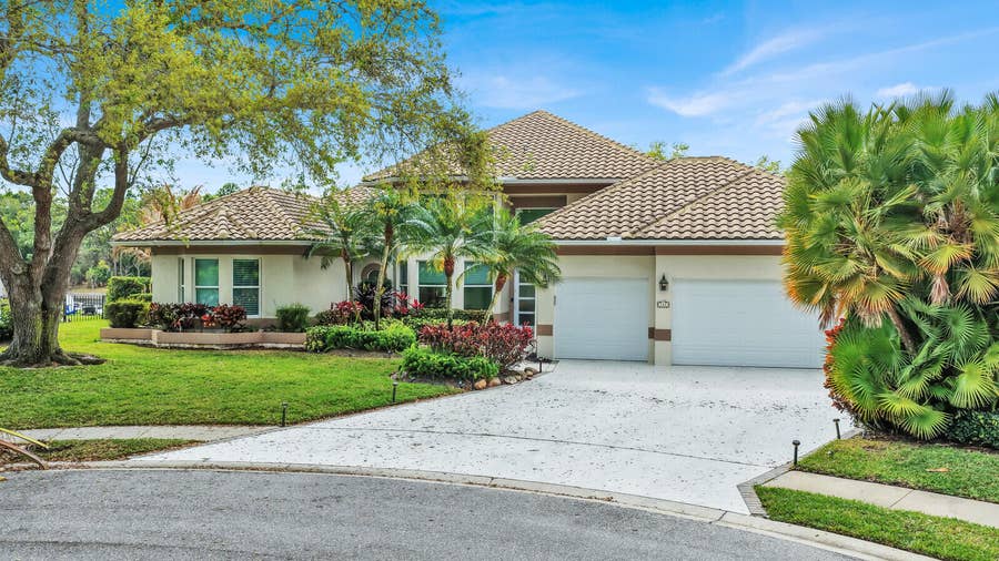 Property photo for 142 Corinthian Circle, Jupiter, FL