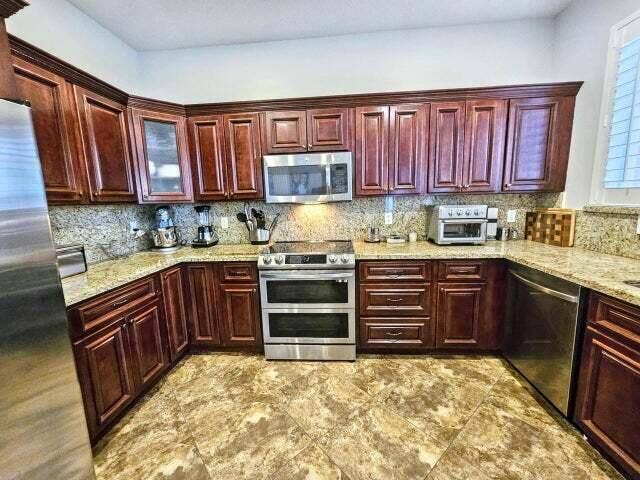 1225 Avondale Lane, West Palm Beach, West Palm Beach, FL 33409
