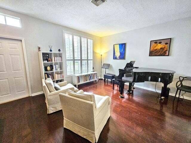 1225 Avondale Lane, West Palm Beach, West Palm Beach, FL 33409