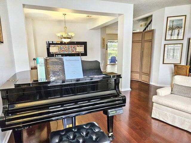1225 Avondale Lane, West Palm Beach, West Palm Beach, FL 33409