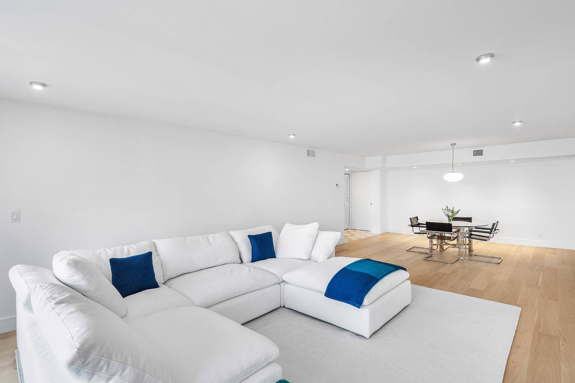 Living Room w/ Sweepig Water Views