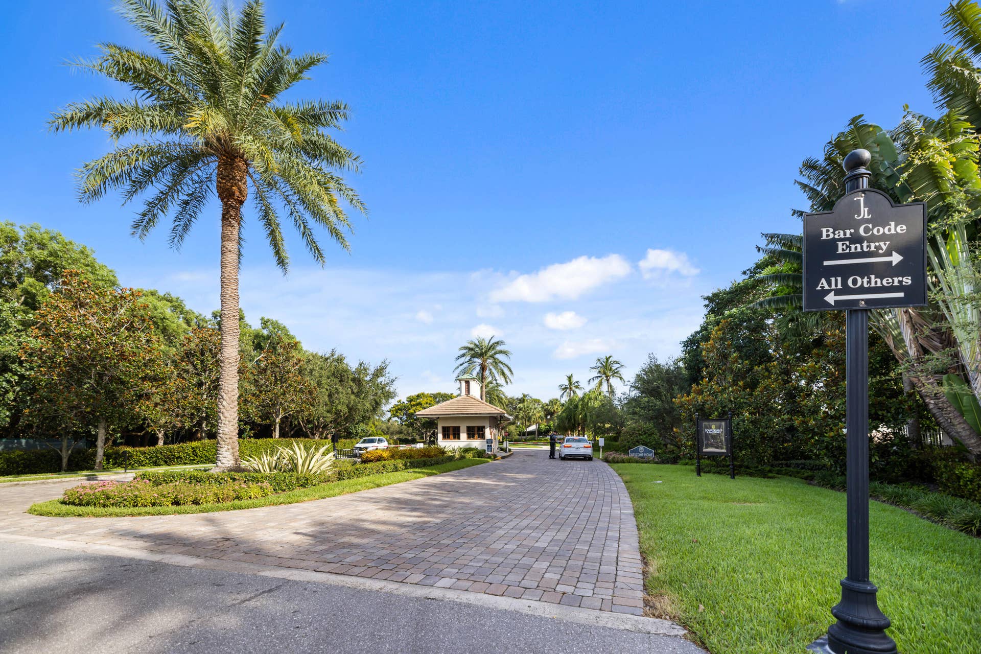 16613 Hidden Cove Drive, Jupiter, FL 33477 Jonathan's Landing Indiantown Rd. Entrance.