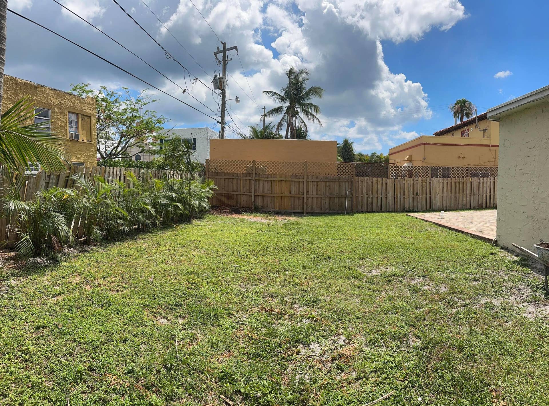 619 37th Street, West Palm Beach, West Palm Beach, FL 33407 Back yard