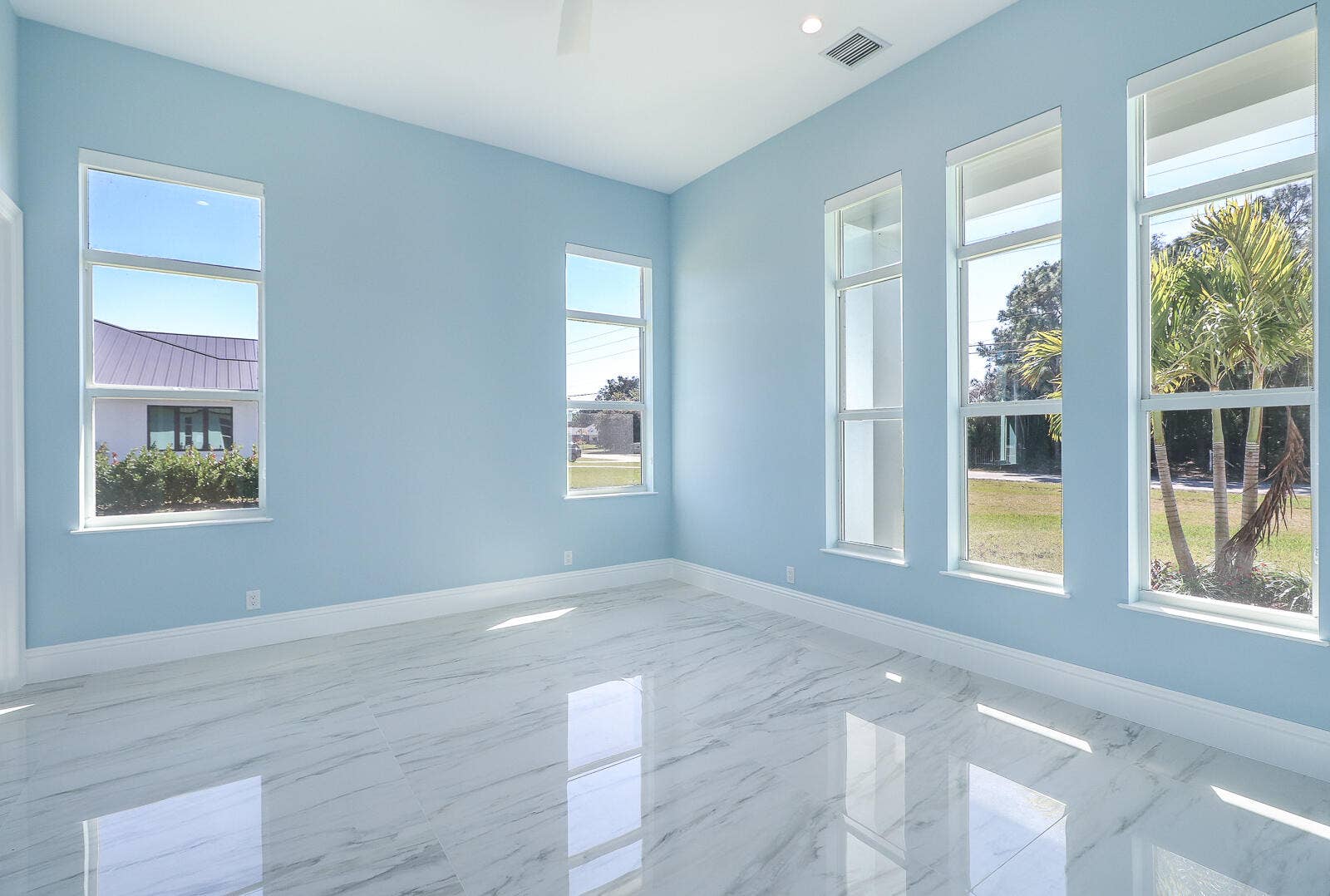 7595 155th Place N, Palm Beach Gardens, FL 33418 31-Bedroom 3