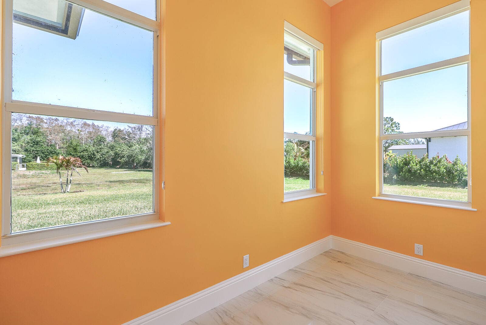 7595 155th Place N, Palm Beach Gardens, FL 33418 41-Hobby-Bonus Room