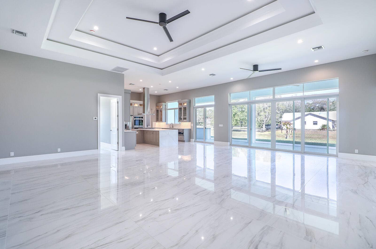 7595 155th Place N, Palm Beach Gardens, FL 33418 38-Great Room