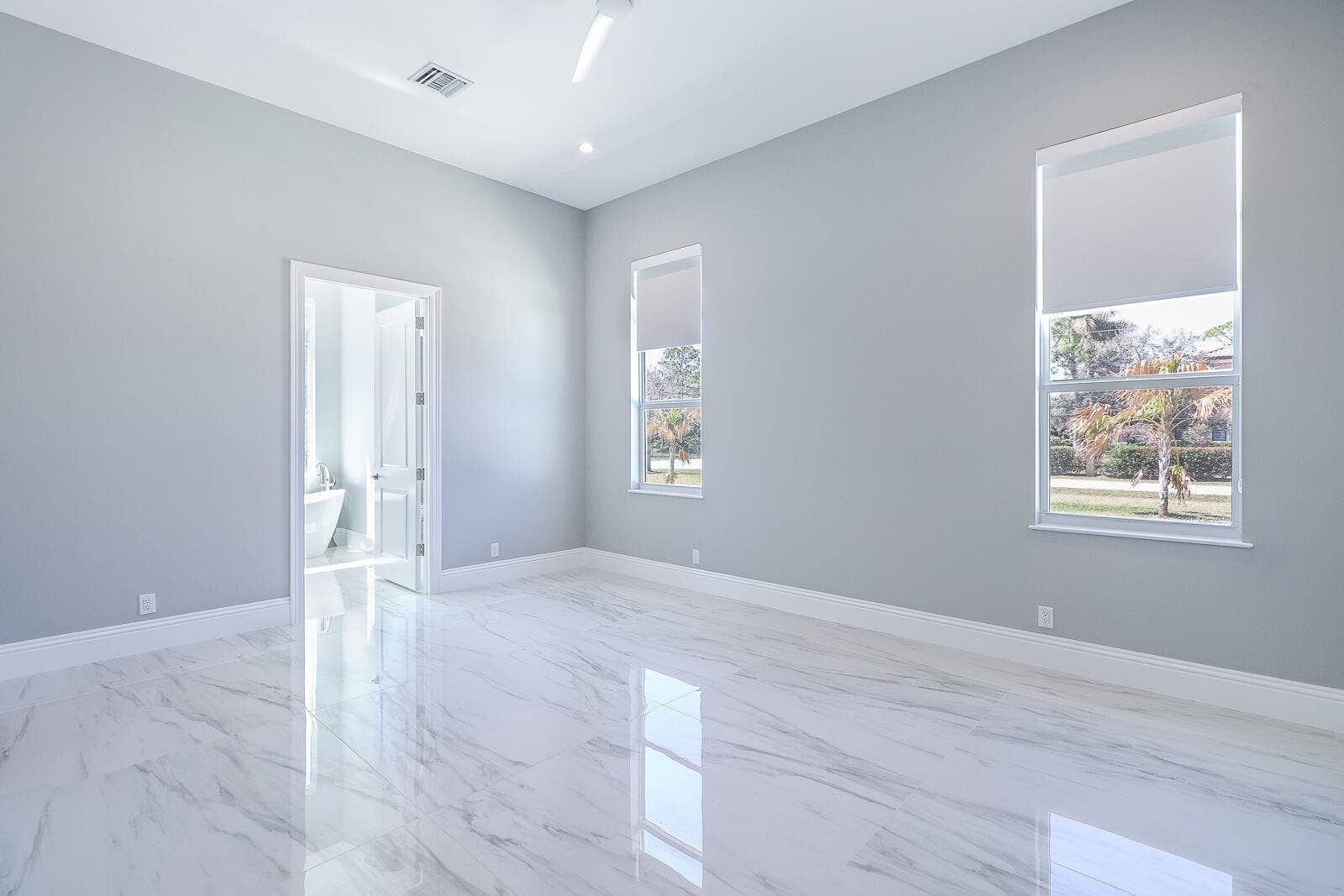 7595 155th Place N, Palm Beach Gardens, FL 33418 23-Master Bedroom