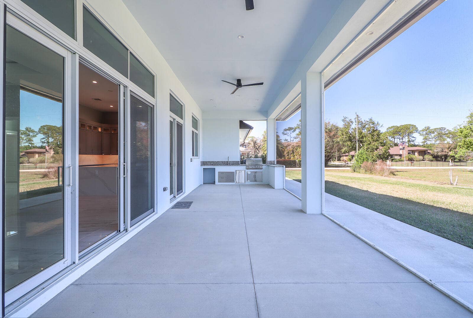 7595 155th Place N, Palm Beach Gardens, FL 33418 44-Porch