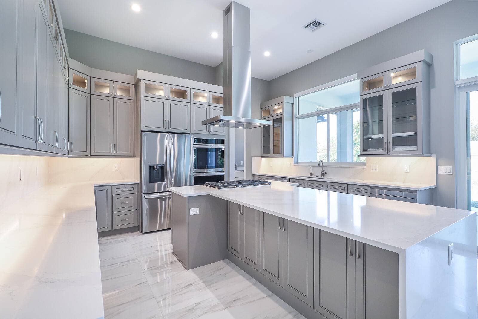 7595 155th Place N, Palm Beach Gardens, FL 33418 11-Kitchen