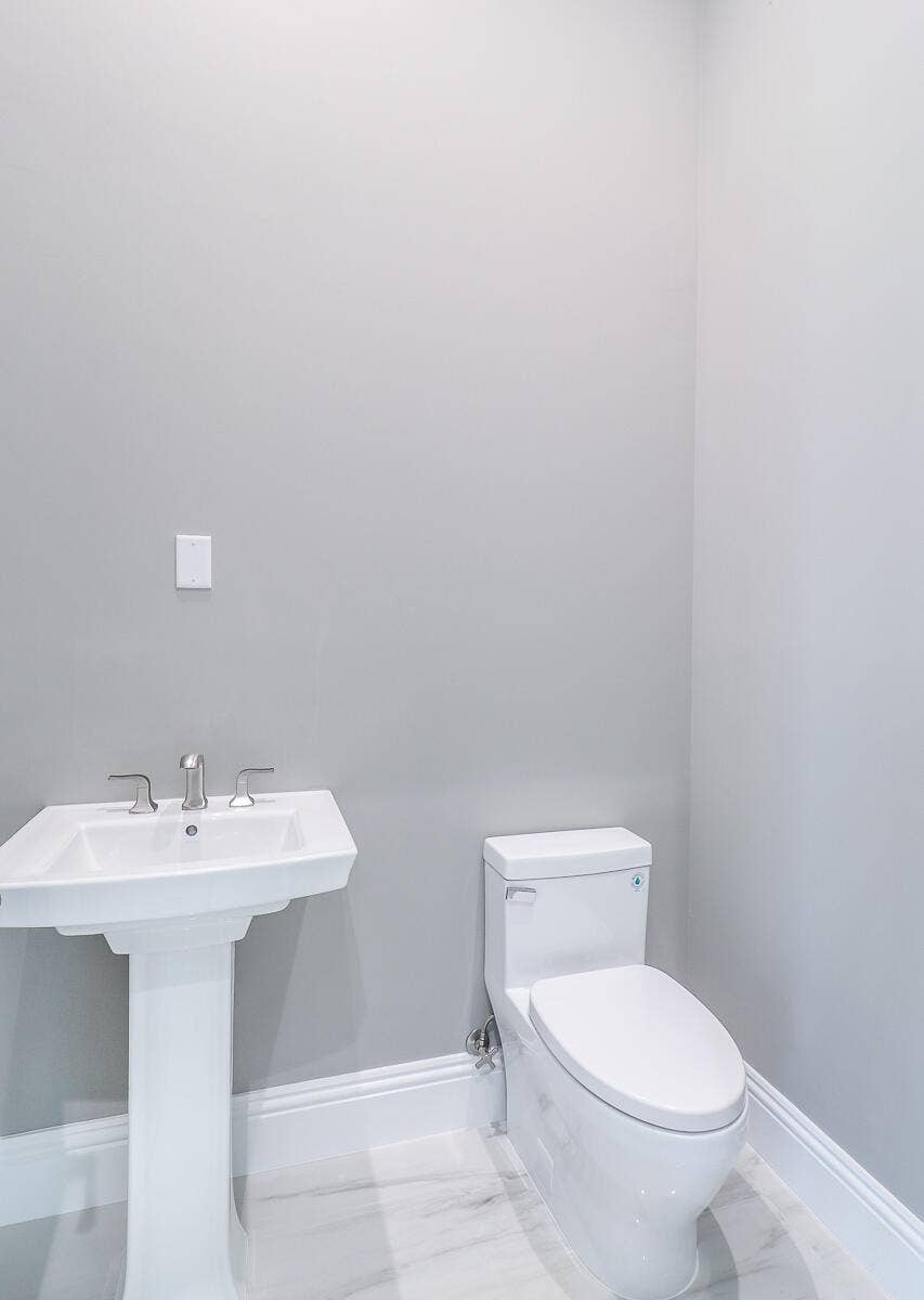 7595 155th Place N, Palm Beach Gardens, FL 33418 42-Half Bathroom