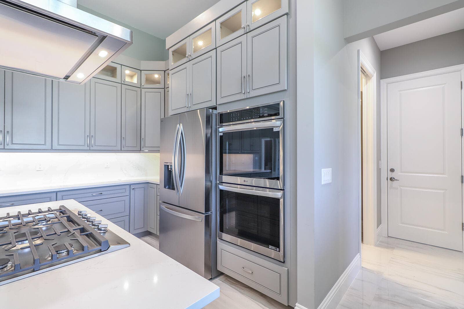 7595 155th Place N, Palm Beach Gardens, FL 33418 13-Kitchen