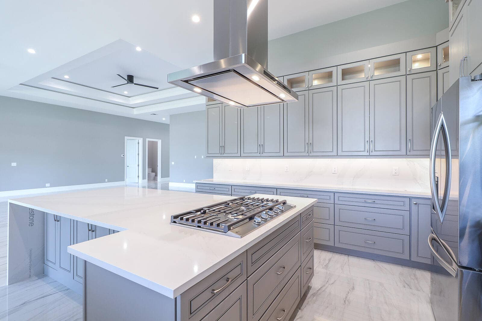 7595 155th Place N, Palm Beach Gardens, FL 33418 18-Kitchen