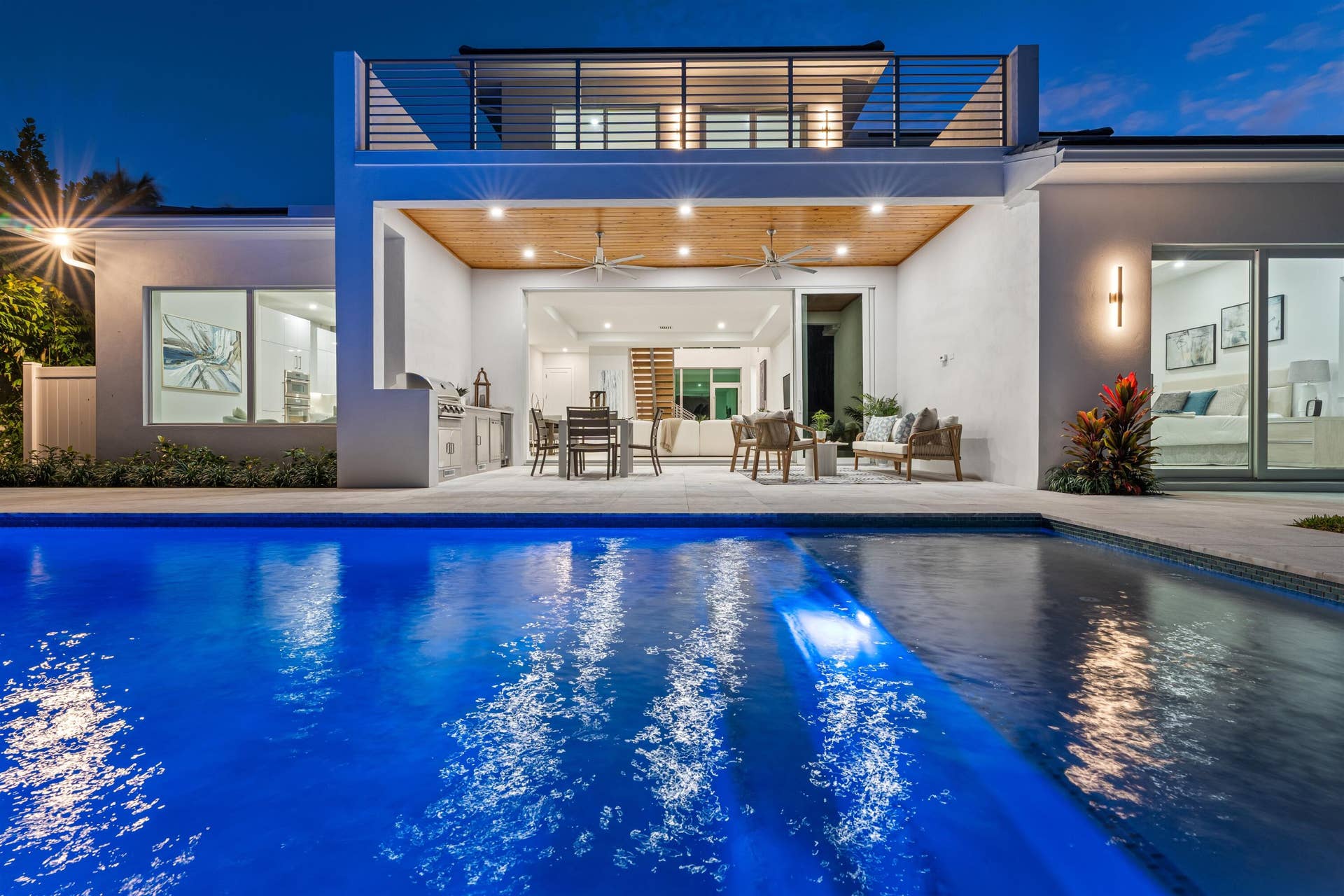 417 Lake Drive, Delray Beach, FL 33444 POOL_DETAIL_DT