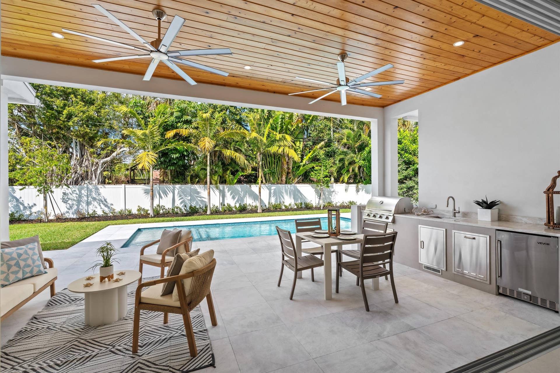 417 Lake Drive, Delray Beach, FL 33444 LOGGIA_LOOKING_OUT_DT