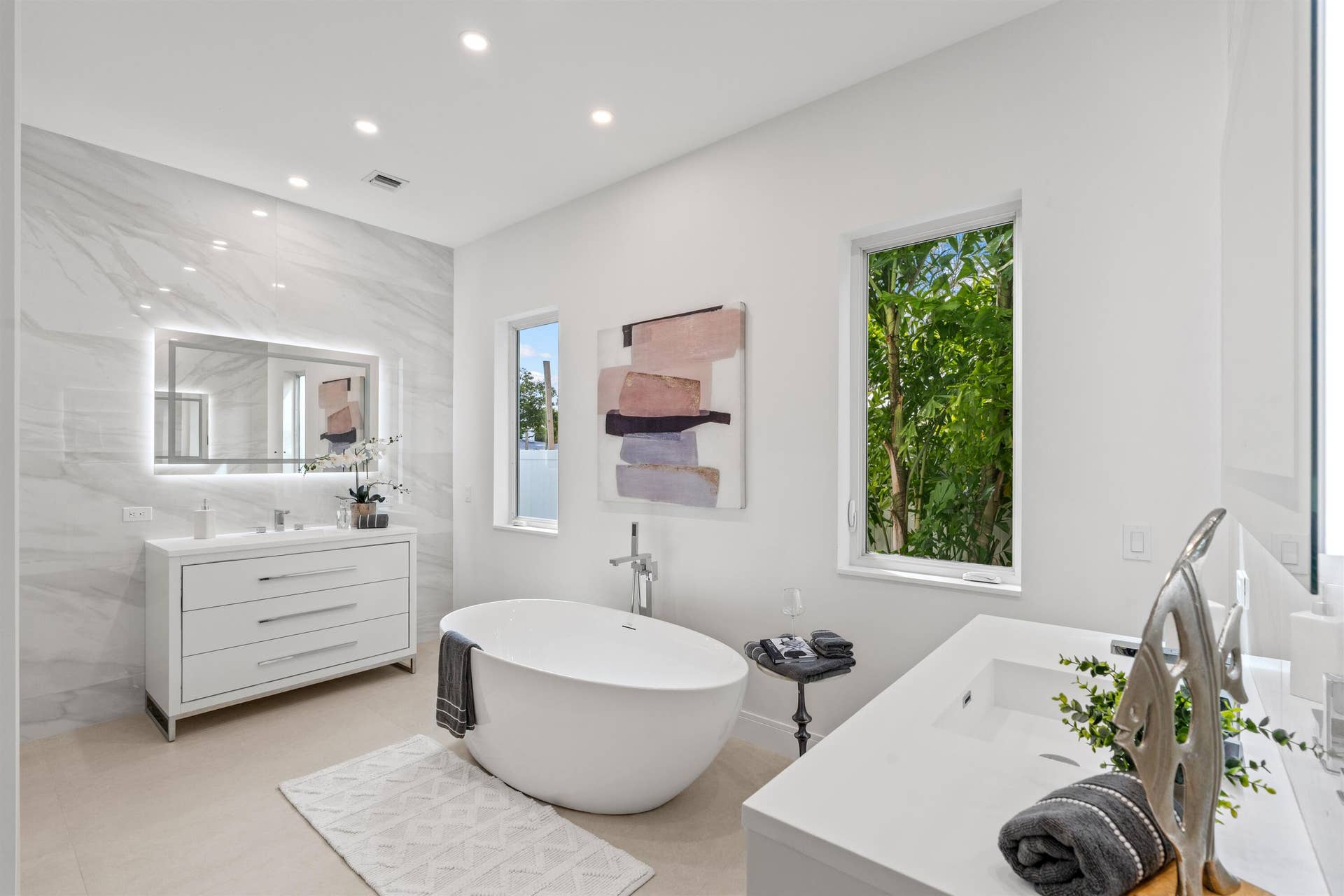 417 Lake Drive, Delray Beach, FL 33444 POOL_LOOKING_OUT_DT
