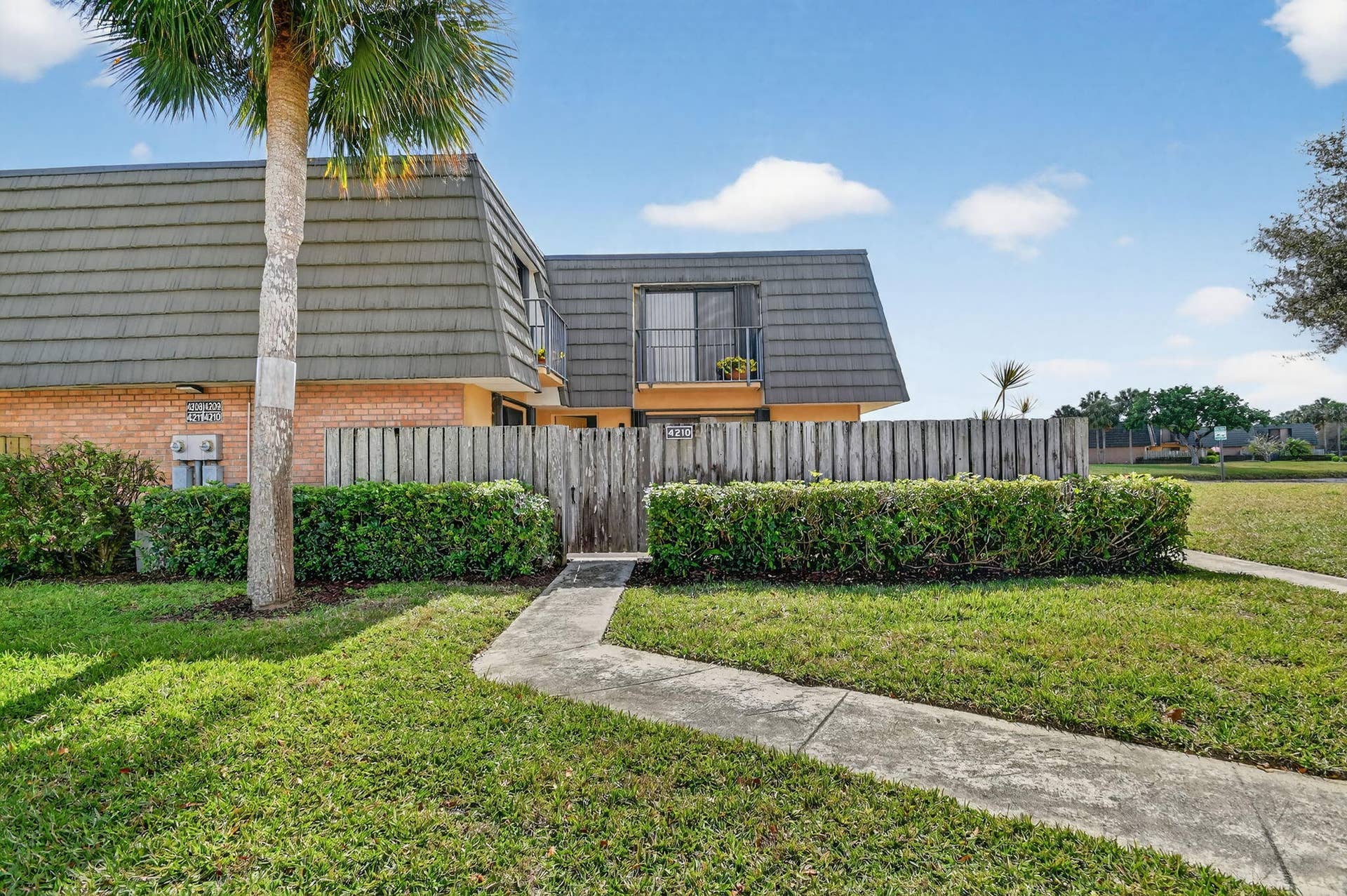 4210 42nd Way, West Palm Beach, FL 33407 4210